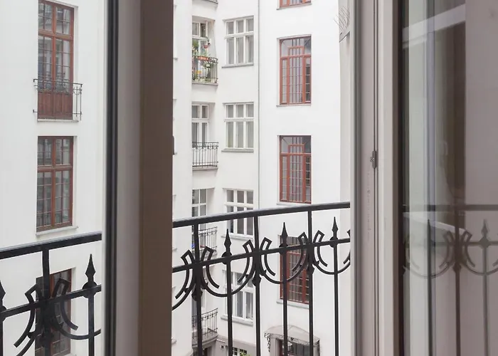 Art Wilcza Street Apartment *